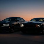 Diferencia entre Charger y Challenger Hellcat, ¿Cuál bestia impone más? cargador vs challenger hellcat comparación